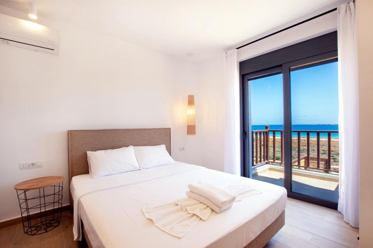 Cato Agro 5, Seafront Villa With Private Pool Afiartis ภายนอก รูปภาพ